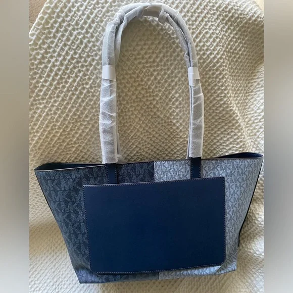 Michael Kors Blue and Gray Women's Tote $448 Retail NWT - Picture 3 of 6